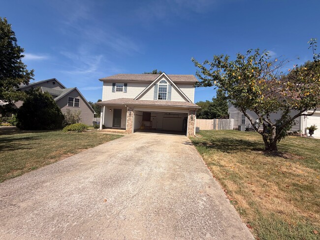 Building Photo - 2185 Belmont Dr