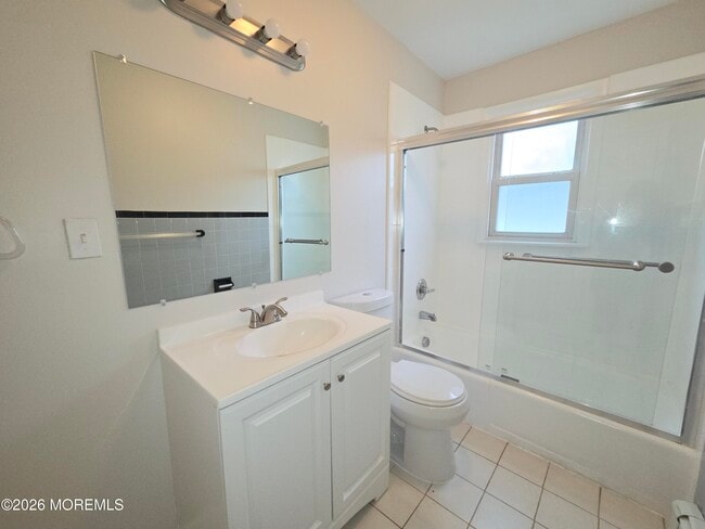 Building Photo - 1 George St Unit 3