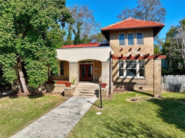 Photo - 2733 Hillcrest Ave