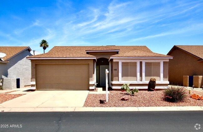 Building Photo - 1702 E Palm Beach Dr Rental