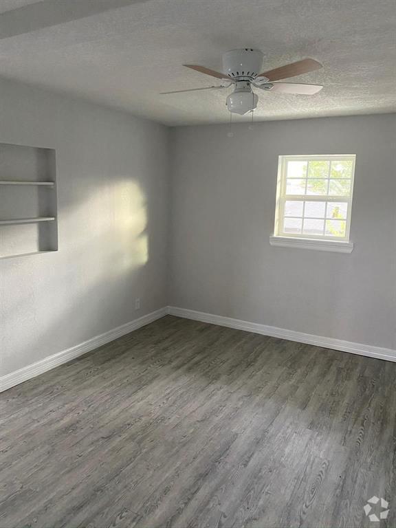 Building Photo - 2518 Lidstone St Unit 2 Rental