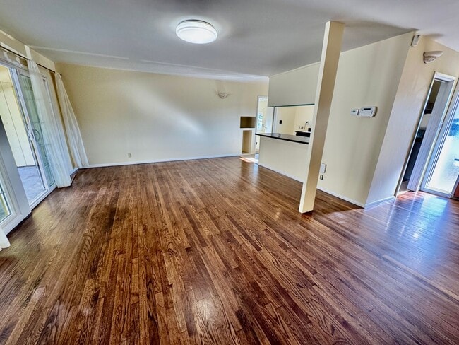Photo - Single Family Home 3 Bed / 1 Bath Home w/ Familyroom - Richmond, CA