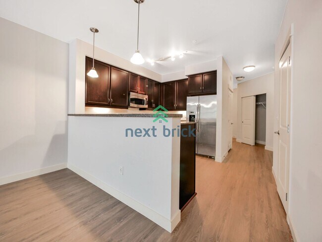 Photo - Beautiful 2 Bed 2 Bath for Rent with desig... Unit 108B
