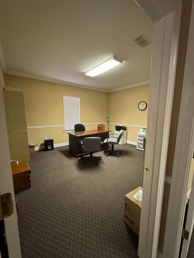 Photo - 2709 Killarney Way