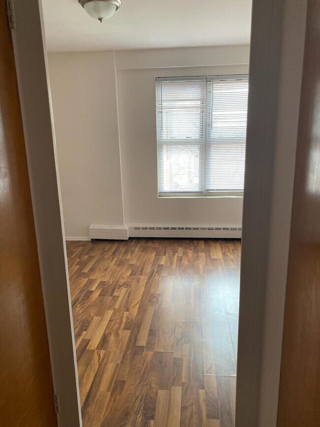 Photo - 2600 W Berwyn Ave