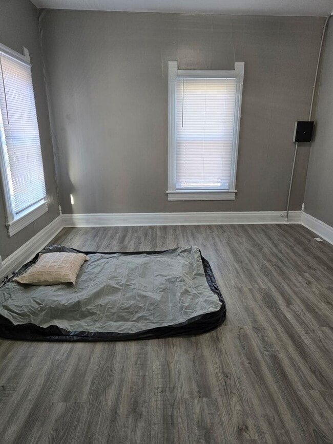 Photo - 321 S Union St Unit C