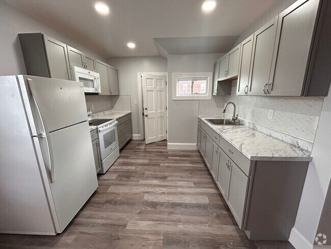 Building Photo - 5 Ropes St Unit 3 Rental