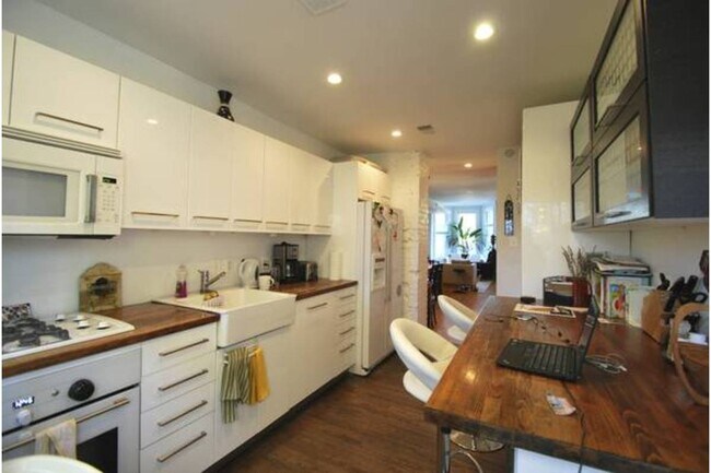 Photo - 1506 1st St NW