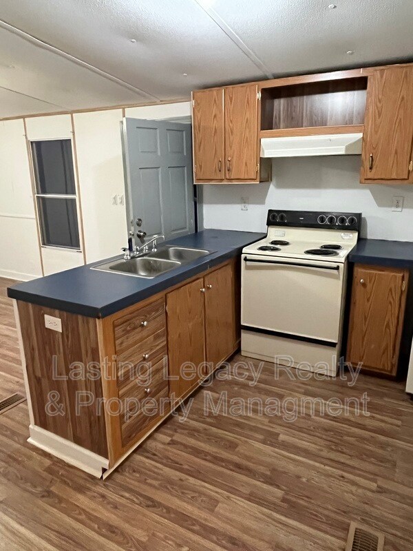 Photo - 1023 Rottie Dobie Ln