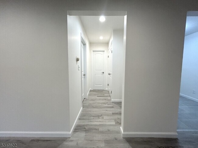 Photo - 77 Regency Park