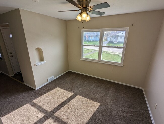 Photo - Charming Ranch Home Near Lakeview Metro Park