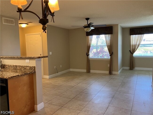 Building Photo - 12540 Equestrian Cir Unit 509