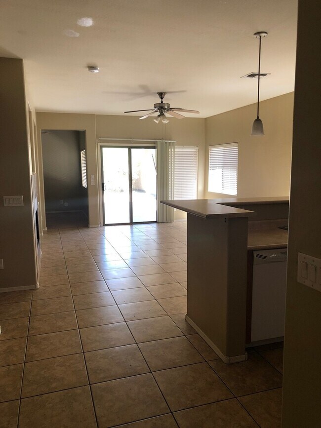 Photo - Beautiful Single-Level 3 Bedroom, 2 Bathroom Home in Maricopa