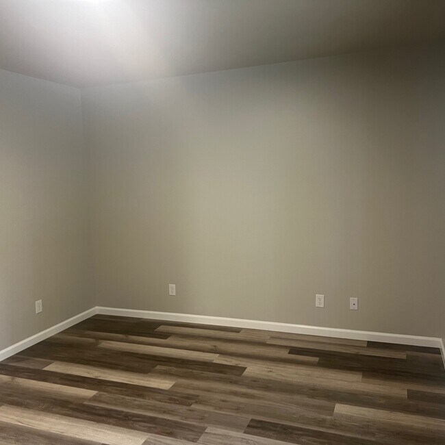 Photo - 716 Tall Oaks Dr Unit Apt 110