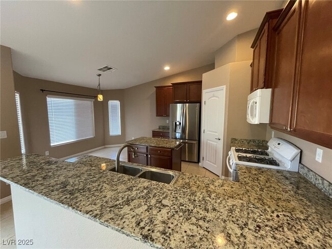 Photo - 92 Whitetail Archery Ave