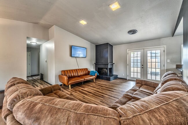 Photo - Fully Furnished Rental