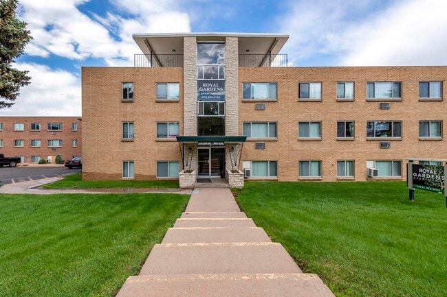 Photo - Royal Gardens Apartments