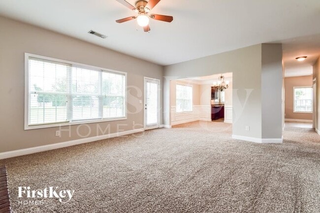 Photo - 6303 Spring Cove Dr