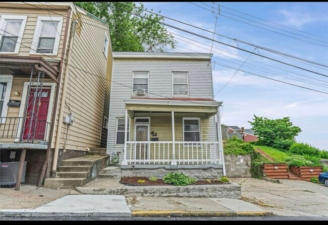Building Photo - 1913 Saint Paul St Rental