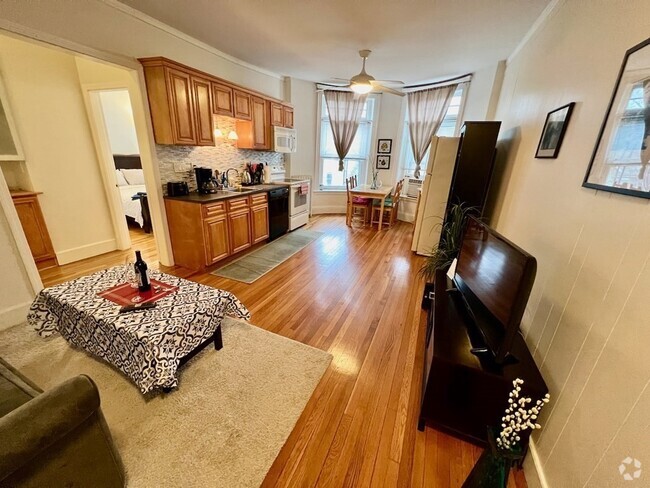 Building Photo - 40 Winchester St Unit 4 Rental