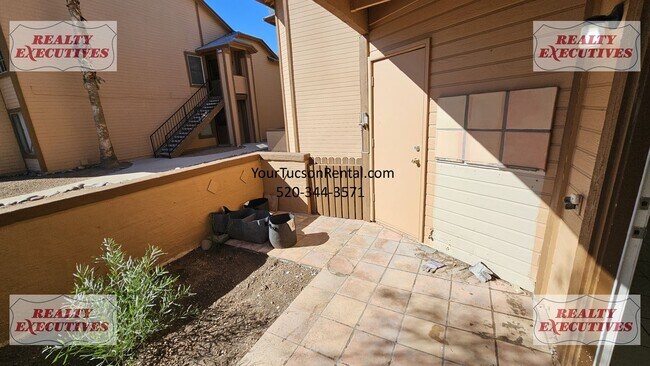 Photo - The Village in Midvale Park - Downstairs 1...