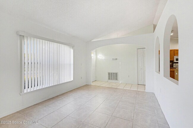 Photo - 2441 Wolf Creek Dr