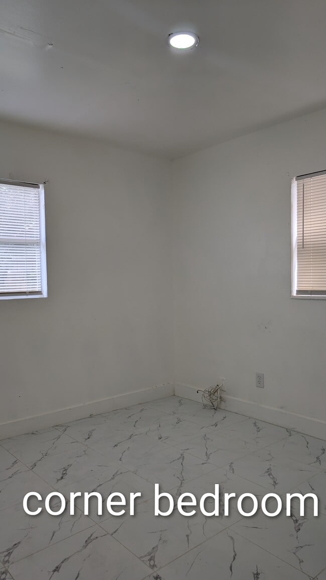 Photo - 2315 N Whittier St