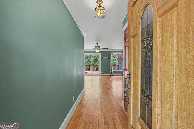 Photo - 269 W Hermitage Rd NE