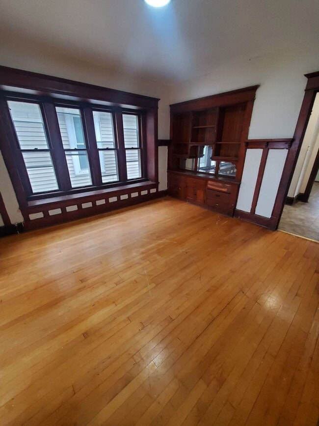 Building Photo - 2437-2439 N 37th St. (Duplex) Unit 2439 (Upper)