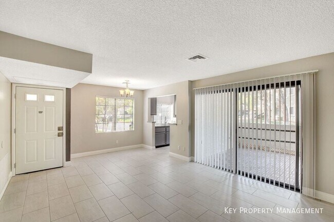 Photo - 4700 Nara Vista Way Unit #101