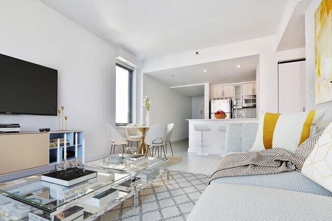 Photo - 3 W 36th St.