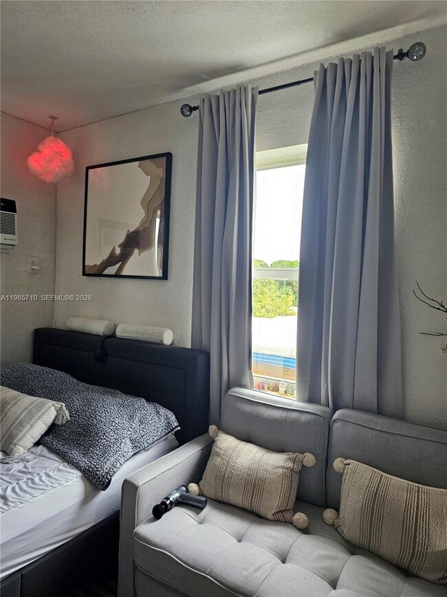 Photo - 2513 SW 10th St Unit 8