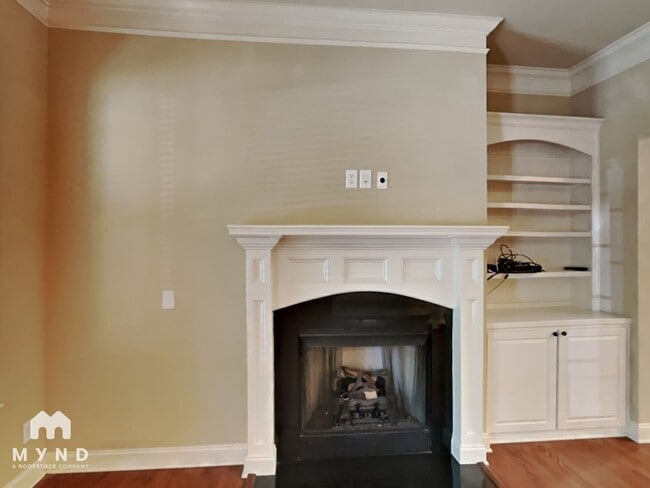 Photo - 807 Herrin Ave