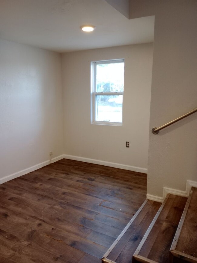 Photo - 17 North St Unit 14