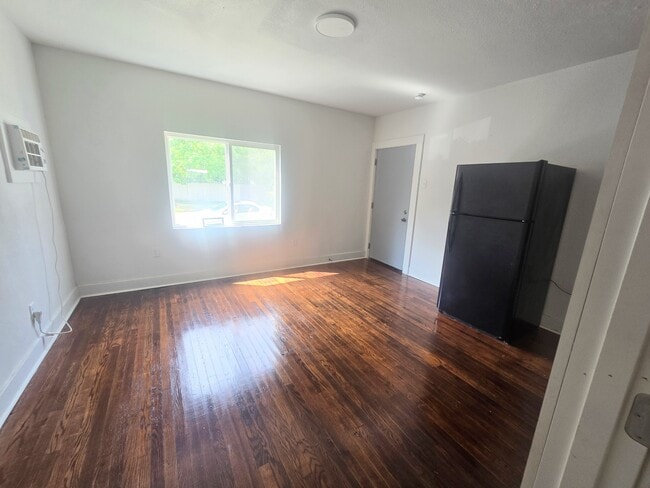 Photo - 542 N Scott St