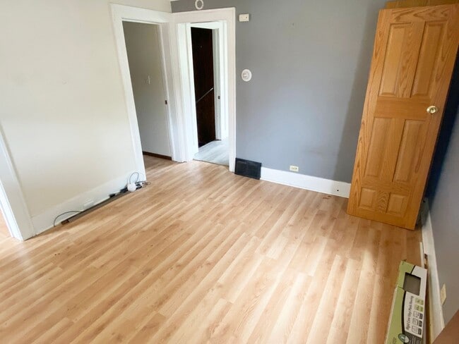 Photo - 2 BR Ranch Style Home with 1-Car Detached ...