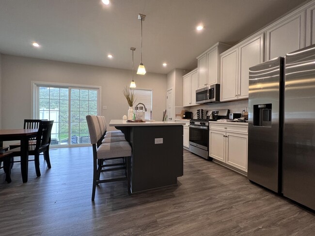 Photo - 217 Stonehurst Dr