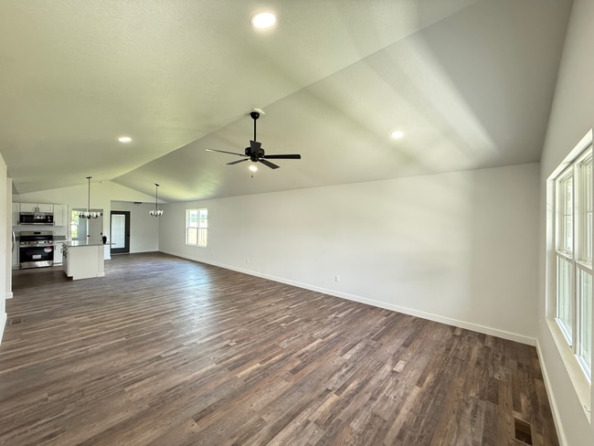 Photo - 175 Sky View Meadow Dr