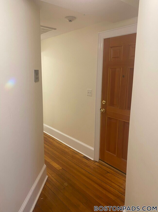 Photo - 881 Massachusetts Ave Unidad 52