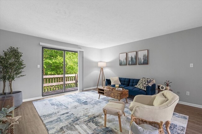 2 BR 1 Bath Premium - Renovated - 925 Sq ft - 2nd floor
