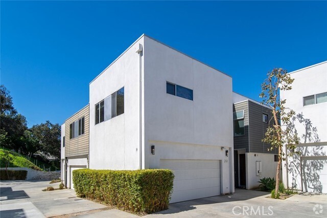 Building Photo - 2511 Via Artis Rental