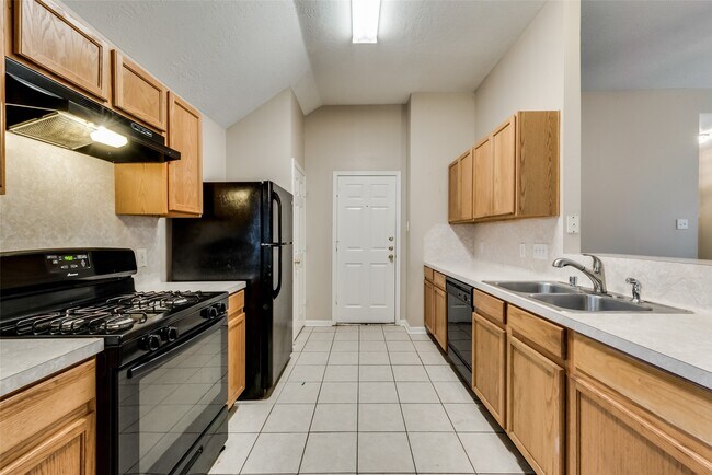 8342 Fuqua Gardens Dr
