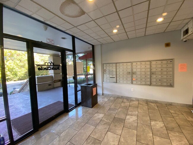 Photo - 1600 Park Cir Unidad 607