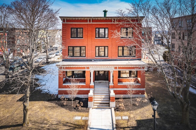 Photo - 20 Harbor Street