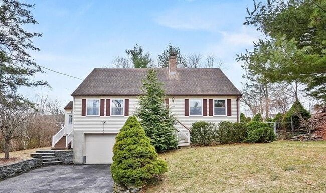 Building Photo - 1 Sierra St