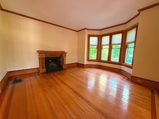 Photo - 209 Bacon St Unit 1