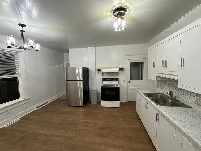 Photo - 11 Walker St