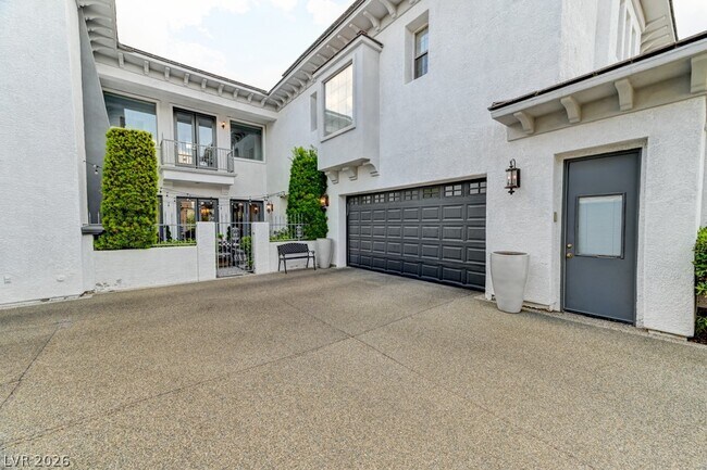 10212 Stone Briar Ct