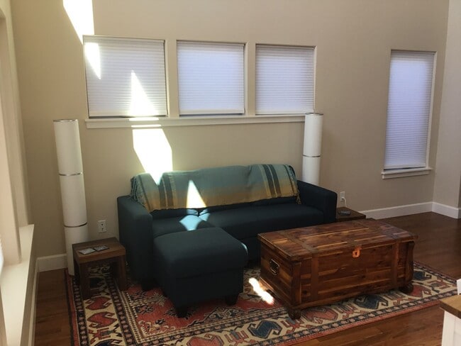 Photo - Custom Kenton Townhouse (Short Term)