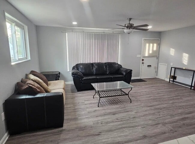 Photo - 2312 Wintergreen Ave